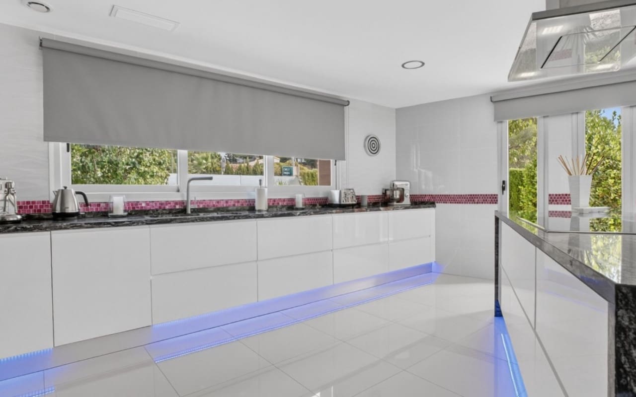 4 soveværelse Villa til salg i Pinar de Campoverde med swimmingpool garage - € 1.475.000 (Ref: 10004334)