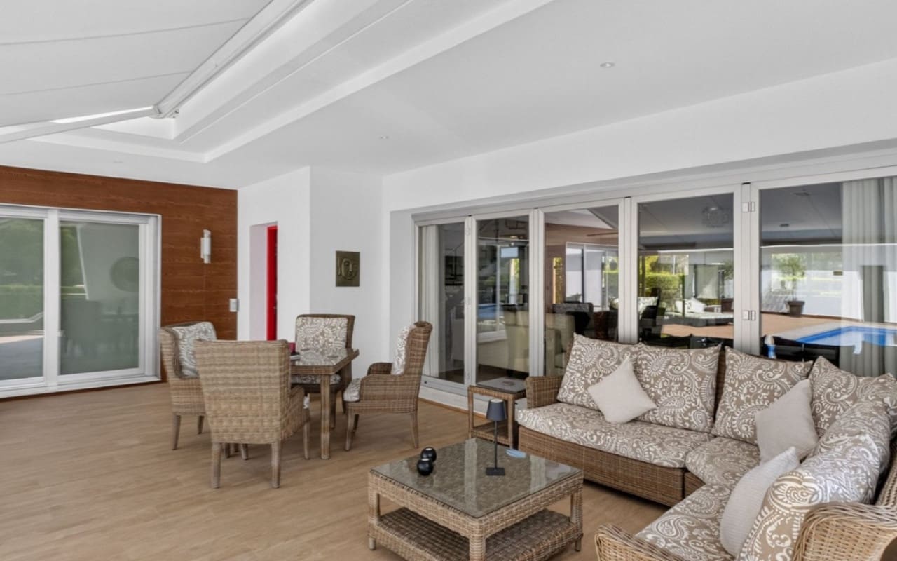 4 soveværelse Villa til salg i Pinar de Campoverde med swimmingpool garage - € 1.475.000 (Ref: 10004334)