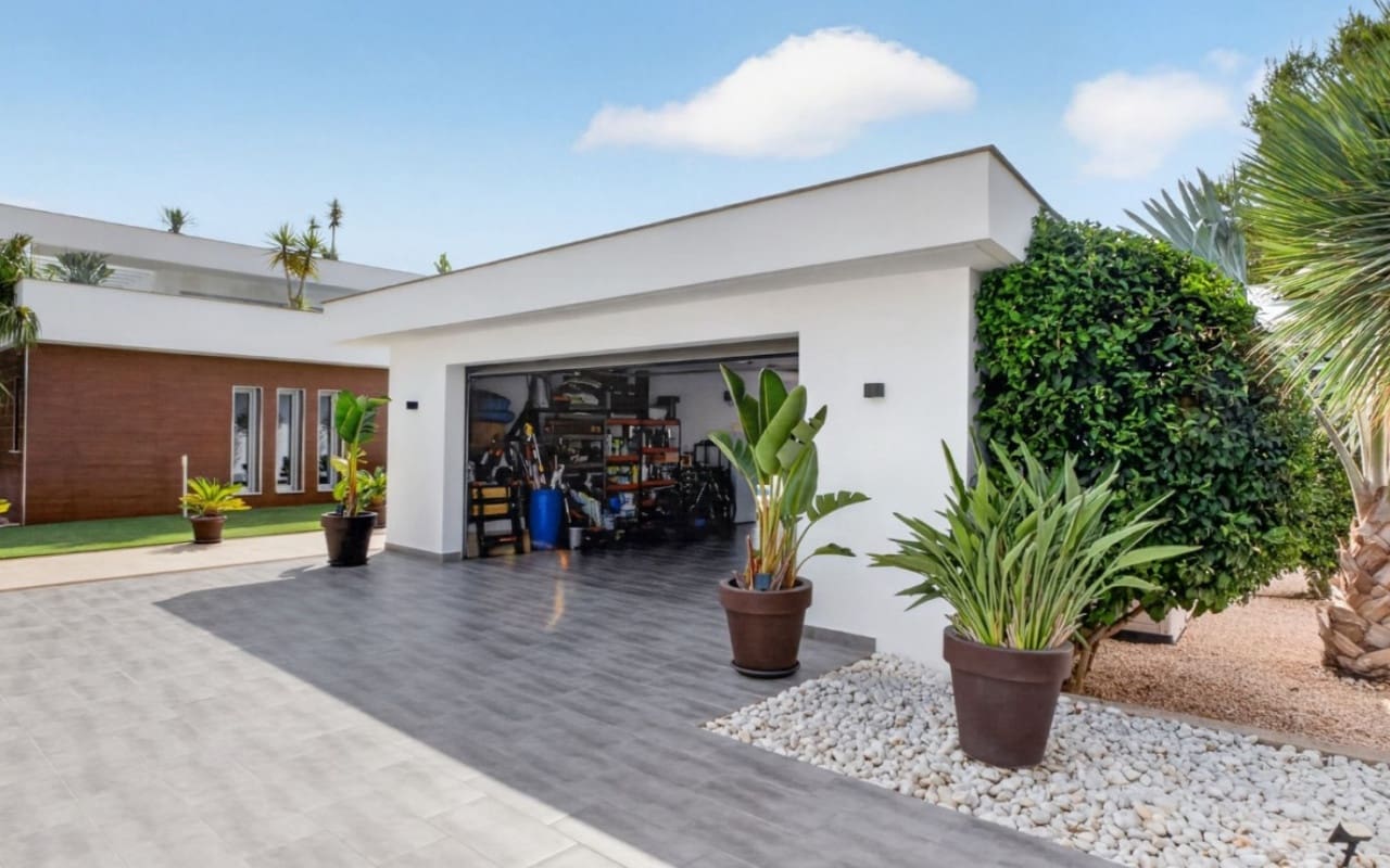 4 soveværelse Villa til salg i Pinar de Campoverde med swimmingpool garage - € 1.475.000 (Ref: 10004334)
