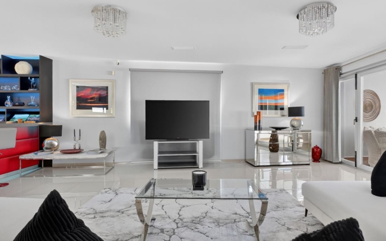 4 soveværelse Villa til salg i Pinar de Campoverde med swimmingpool garage - € 1.475.000 (Ref: 10004334)