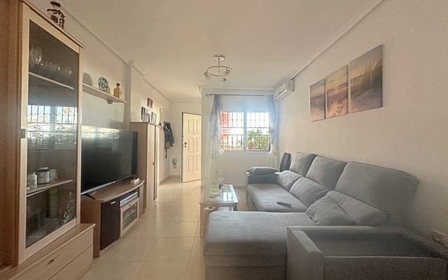 2 slaapkamer Huis te koop in Torrevieja met zwembad - € 162.500 (Ref: 10004335)