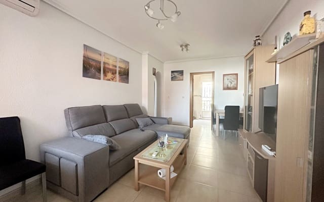 2 slaapkamer Huis te koop in Torrevieja met zwembad - € 162.500 (Ref: 10004335)