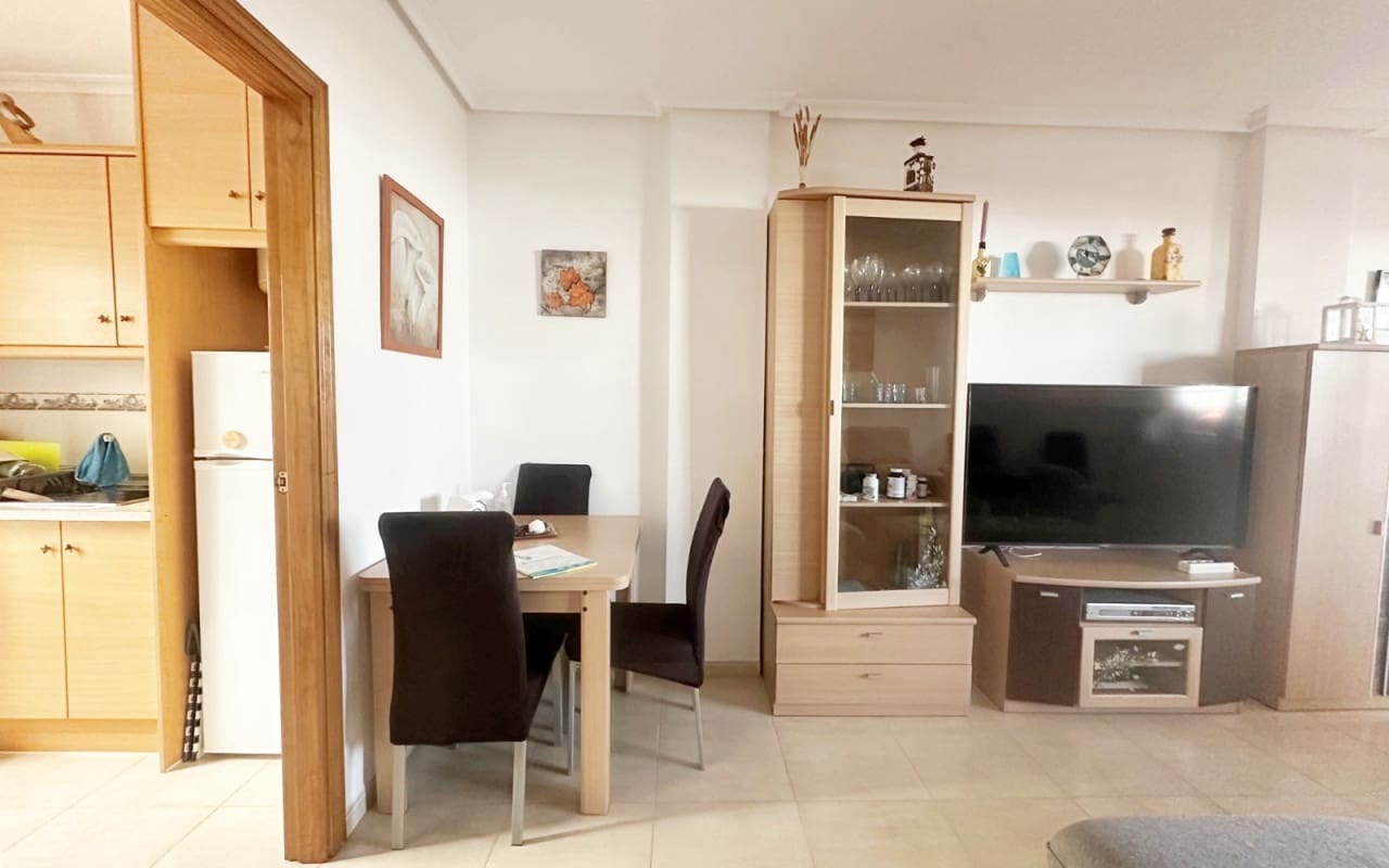 2 slaapkamer Huis te koop in Torrevieja met zwembad - € 162.500 (Ref: 10004335)
