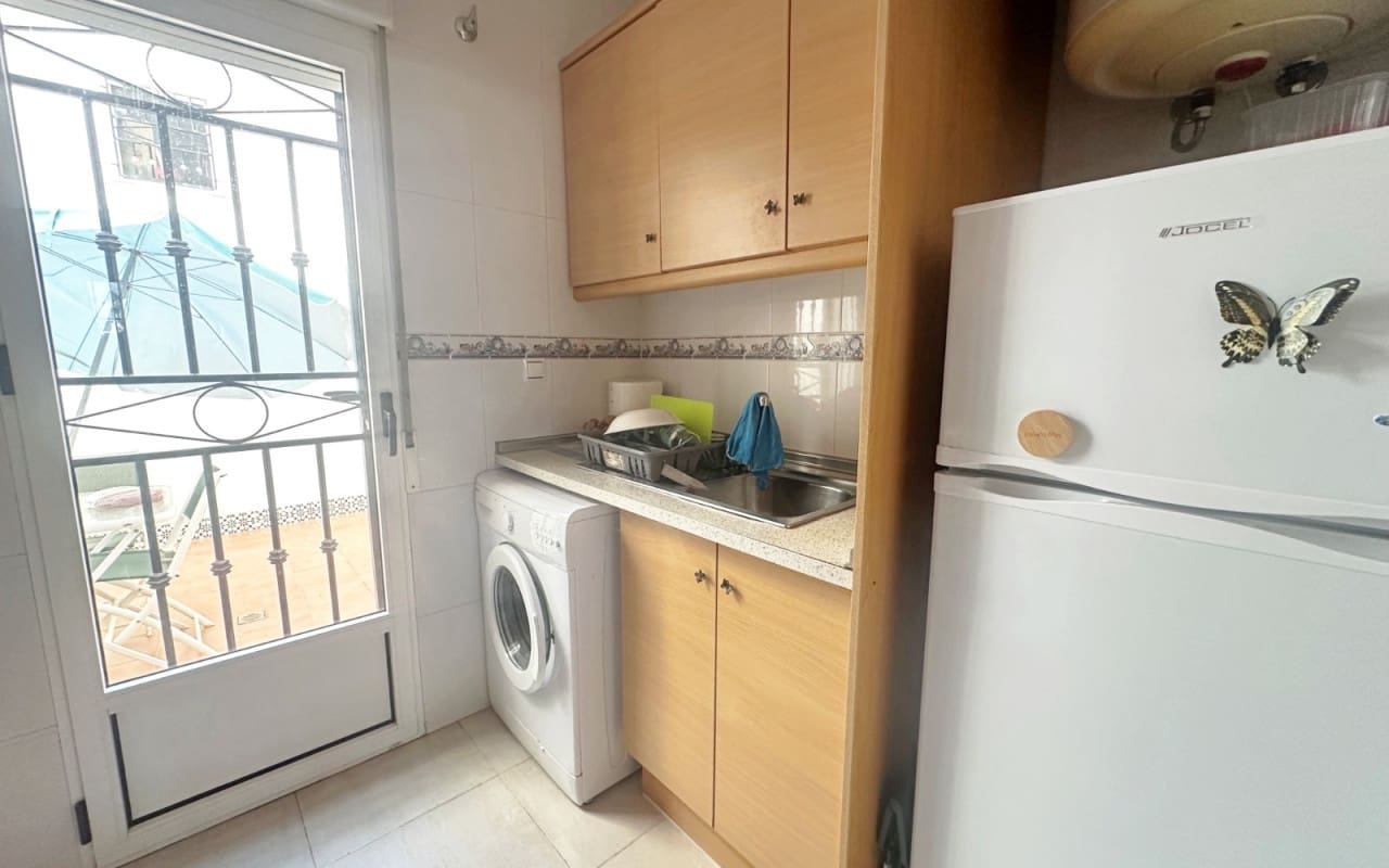 2 slaapkamer Huis te koop in Torrevieja met zwembad - € 162.500 (Ref: 10004335)