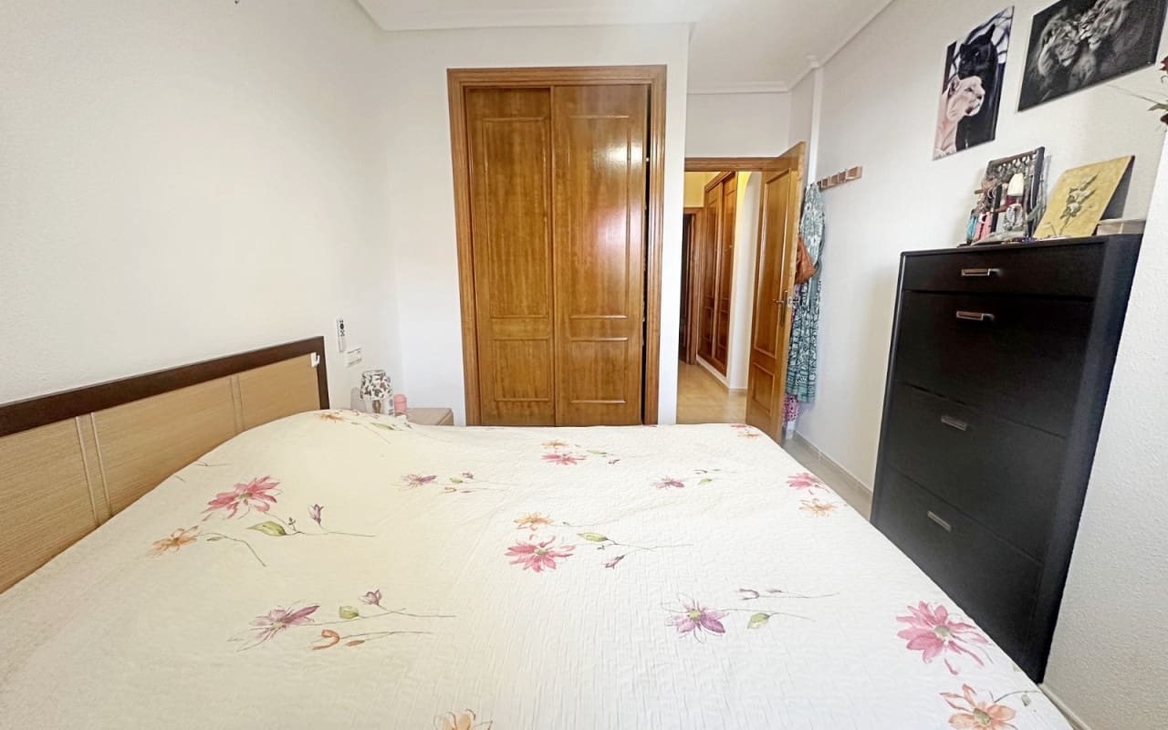 2 slaapkamer Huis te koop in Torrevieja met zwembad - € 162.500 (Ref: 10004335)