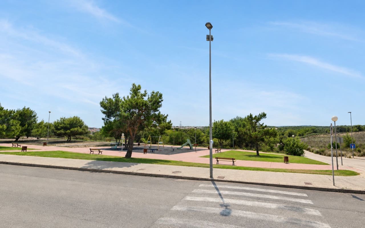 2 slaapkamer Huis te koop in Torrevieja met zwembad - € 162.500 (Ref: 10004335)