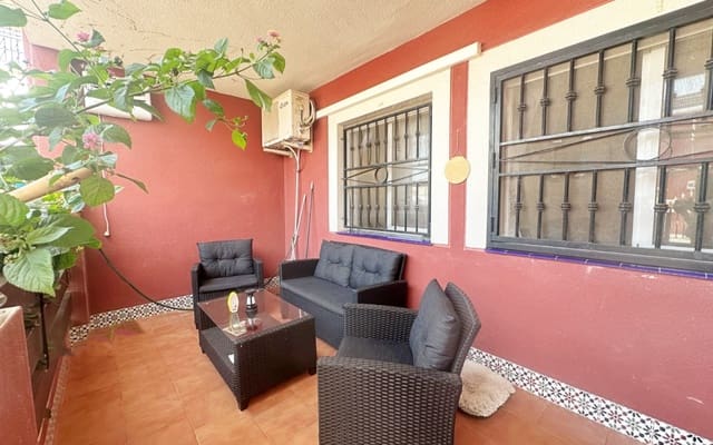 2 slaapkamer Huis te koop in Torrevieja met zwembad - € 162.500 (Ref: 10004335)
