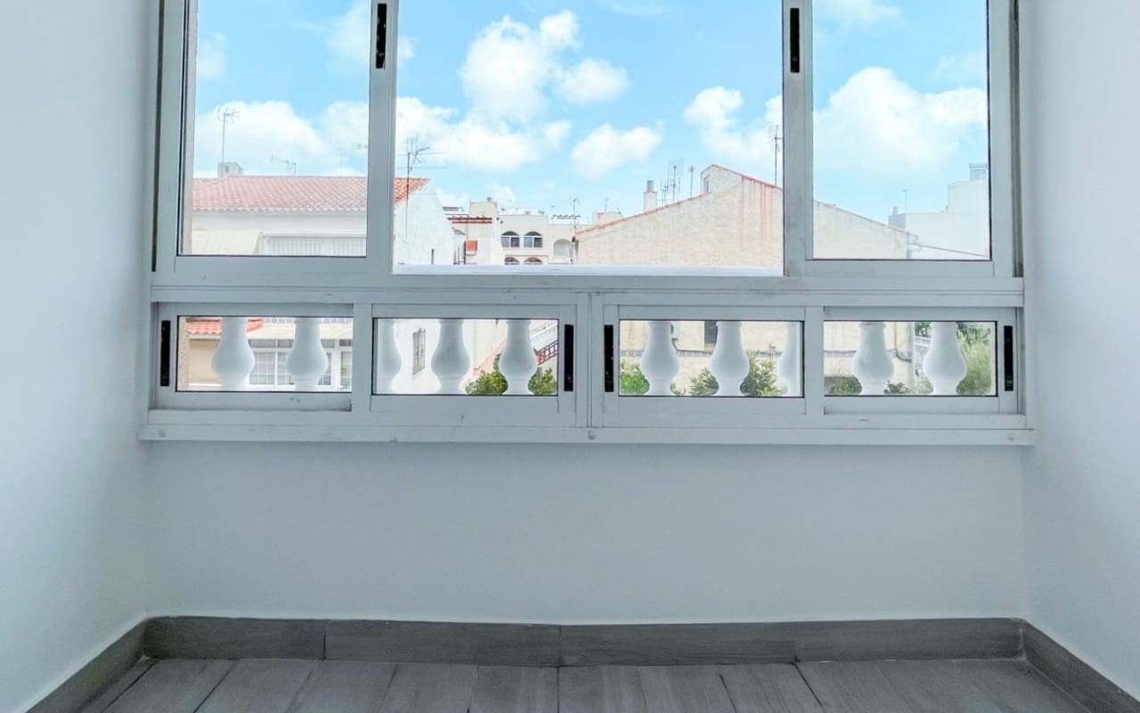 2 sypialnia Apartament na sprzedaż w Torrevieja - 140 000 € (Ref: 10004338)