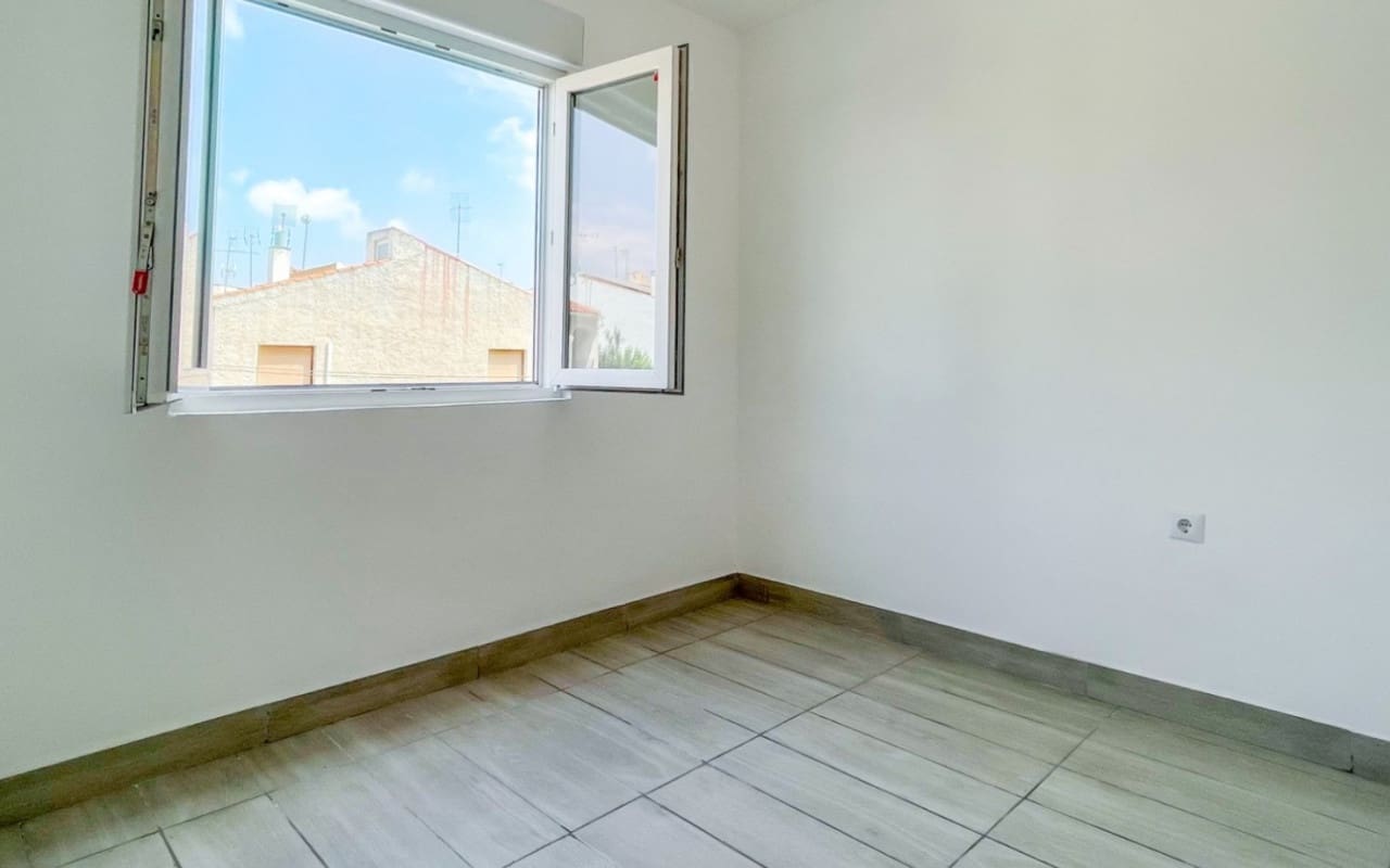 2 sypialnia Apartament na sprzedaż w Torrevieja - 140 000 € (Ref: 10004338)