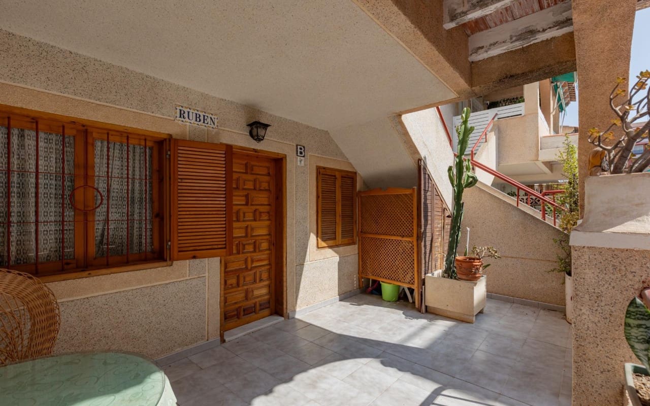 2 soveværelse Lejlighed til salg i Torrevieja - € 129.900 (Ref: 10004341)