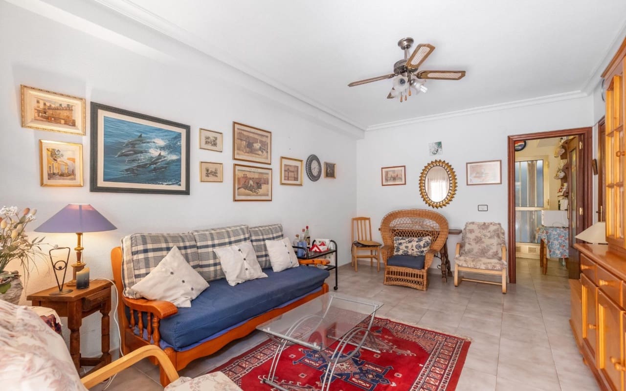 2 soveværelse Lejlighed til salg i Torrevieja - € 129.900 (Ref: 10004341)