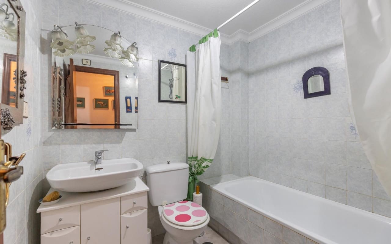 2 soveværelse Lejlighed til salg i Torrevieja - € 129.900 (Ref: 10004341)