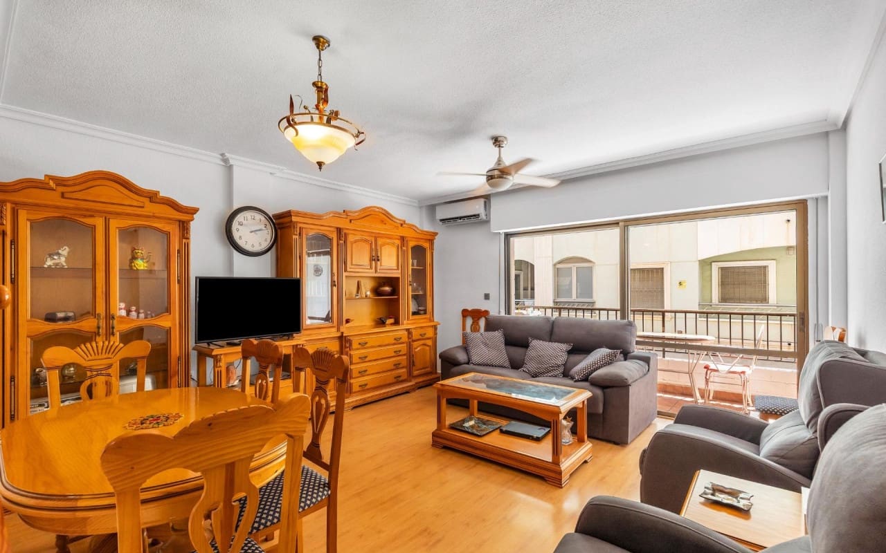 2 makuuhuone Huoneisto myytävänä paikassa Torrevieja - 169 900 € (Ref: 10009367)