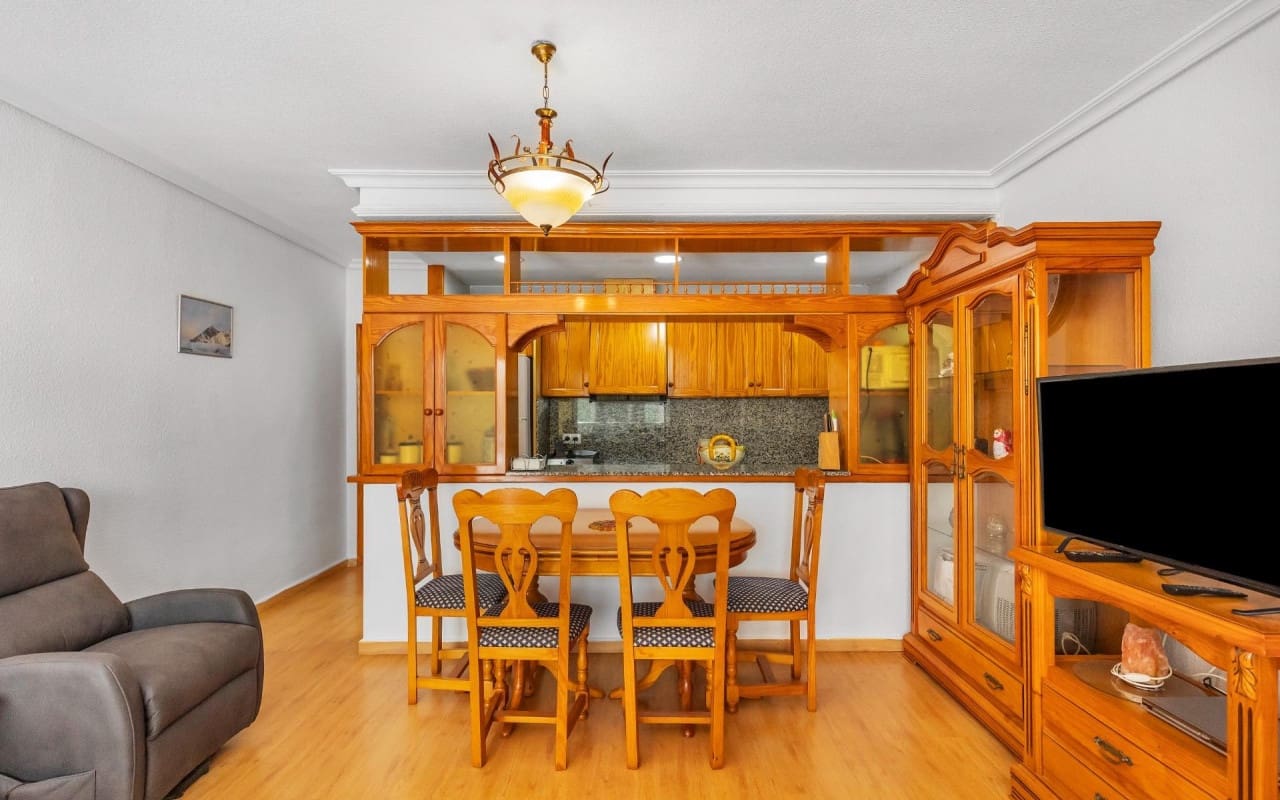 2 makuuhuone Huoneisto myytävänä paikassa Torrevieja - 169 900 € (Ref: 10009367)