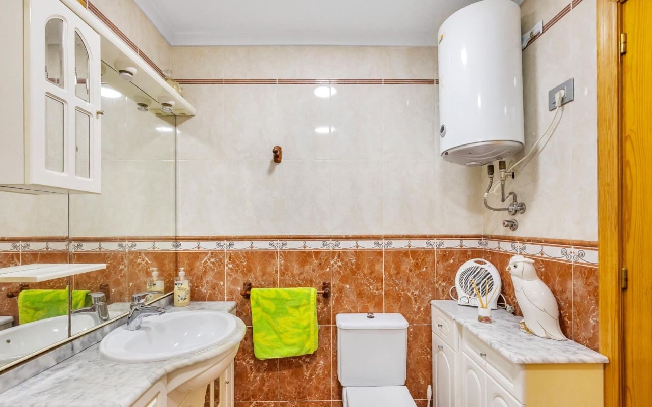 2 makuuhuone Huoneisto myytävänä paikassa Torrevieja - 169 900 € (Ref: 10009367)
