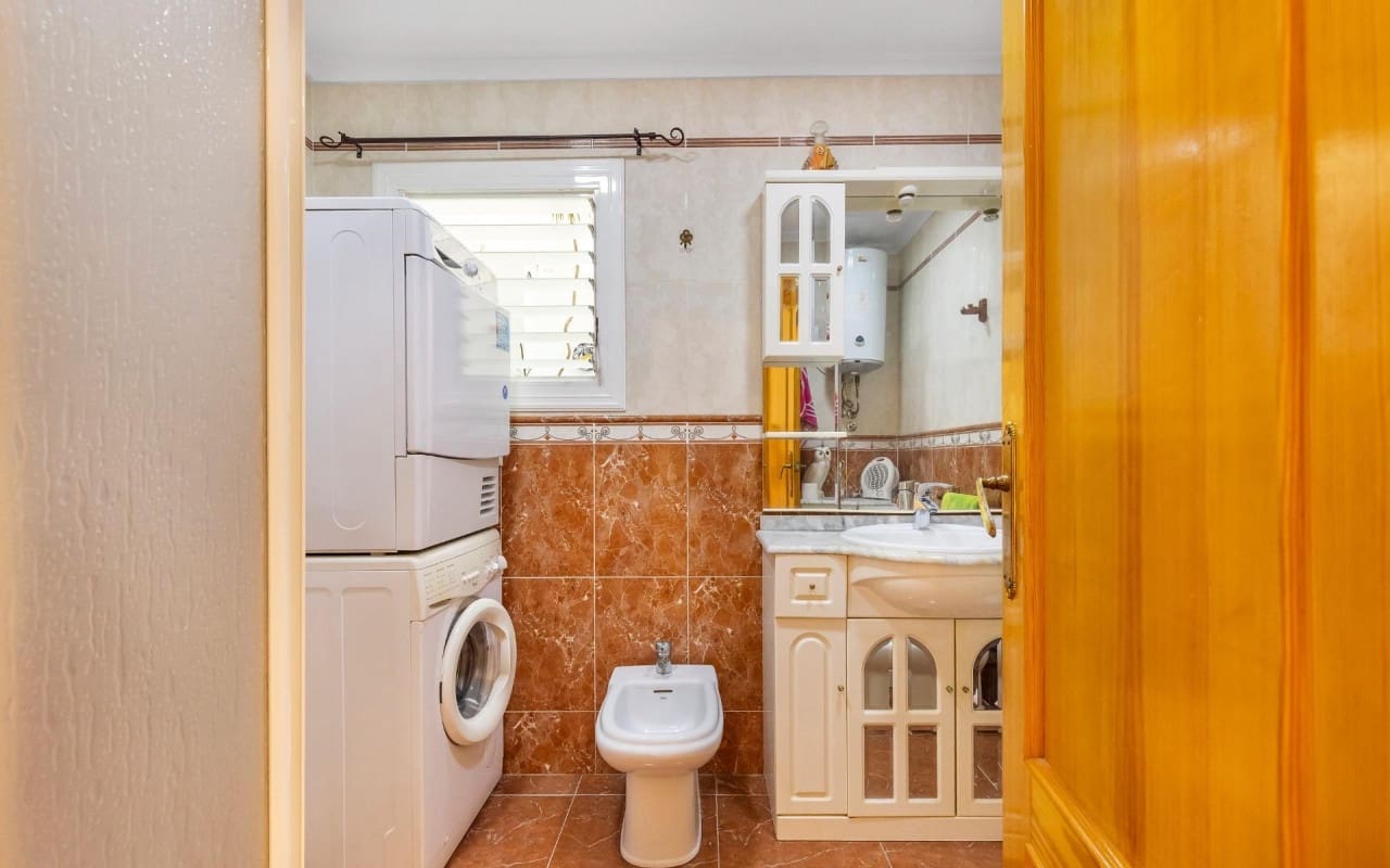 2 makuuhuone Huoneisto myytävänä paikassa Torrevieja - 169 900 € (Ref: 10009367)