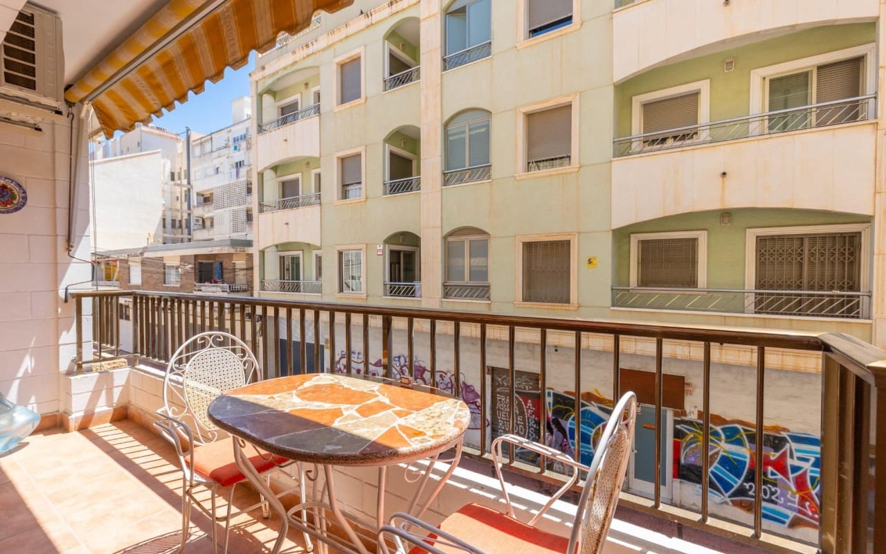 2 makuuhuone Huoneisto myytävänä paikassa Torrevieja - 169 900 € (Ref: 10009367)