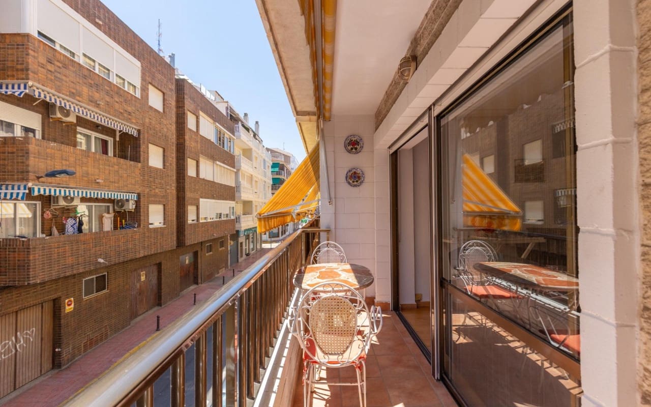 2 makuuhuone Huoneisto myytävänä paikassa Torrevieja - 169 900 € (Ref: 10009367)