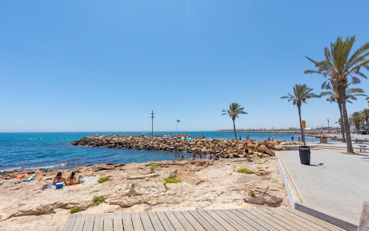 2 makuuhuone Huoneisto myytävänä paikassa Torrevieja - 169 900 € (Ref: 10009367)