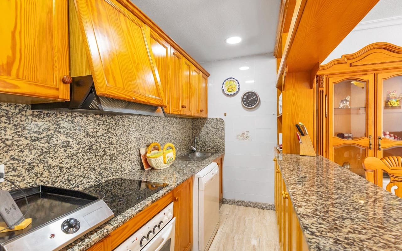 2 makuuhuone Huoneisto myytävänä paikassa Torrevieja - 169 900 € (Ref: 10009367)