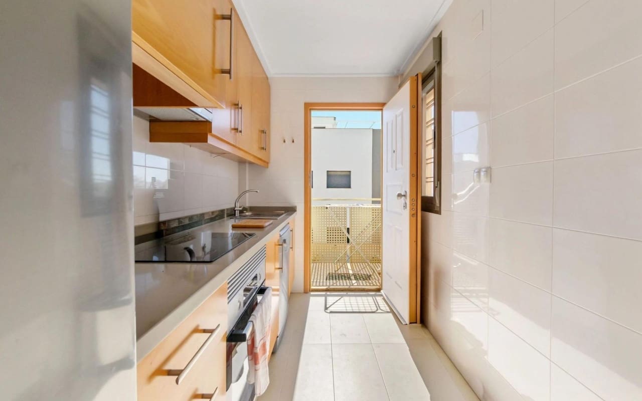 Ático de 2 habitaciones en Torre de la Horadada en venta con piscina garaje - 259.000 € (Ref: 10012472)