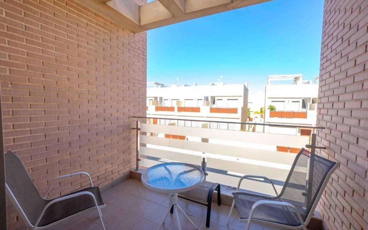 Ático de 2 habitaciones en Torre de la Horadada en venta con piscina garaje - 259.000 € (Ref: 10012472)