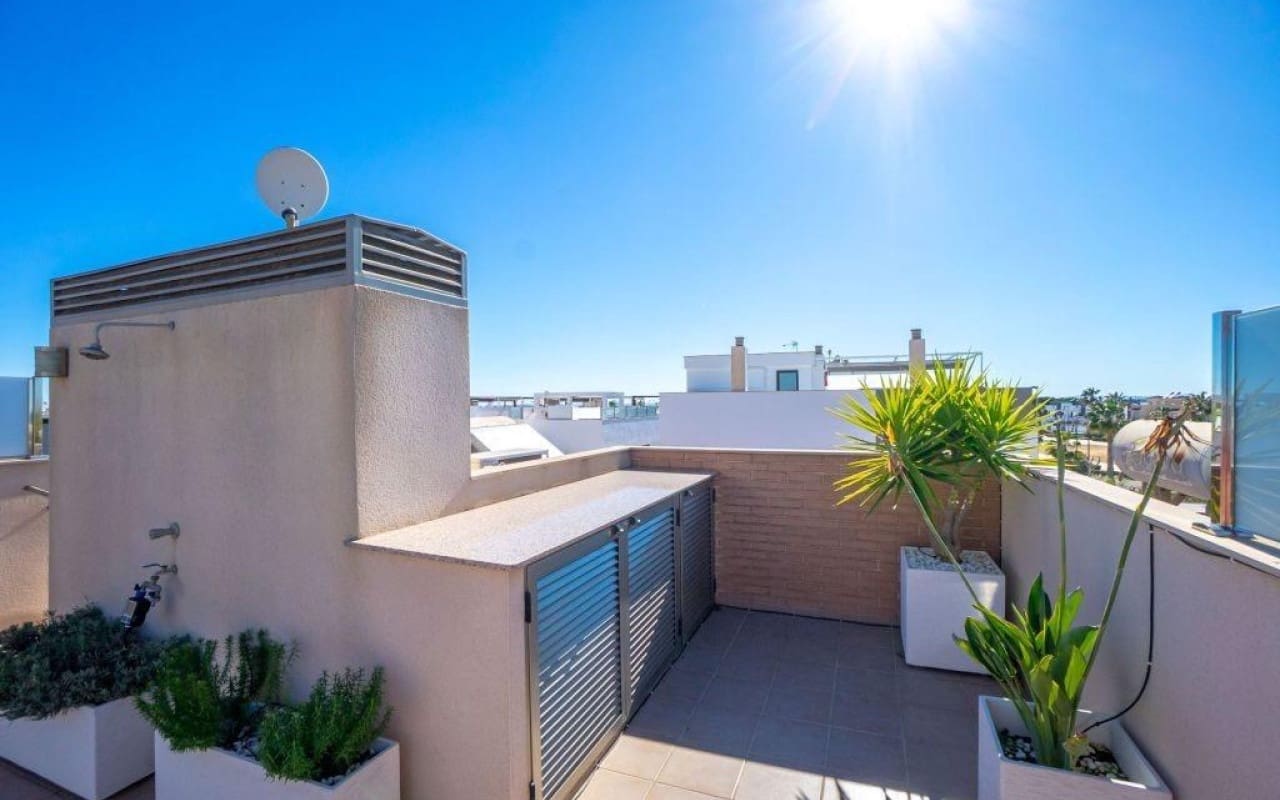 Ático de 2 habitaciones en Torre de la Horadada en venta con piscina garaje - 259.000 € (Ref: 10012472)