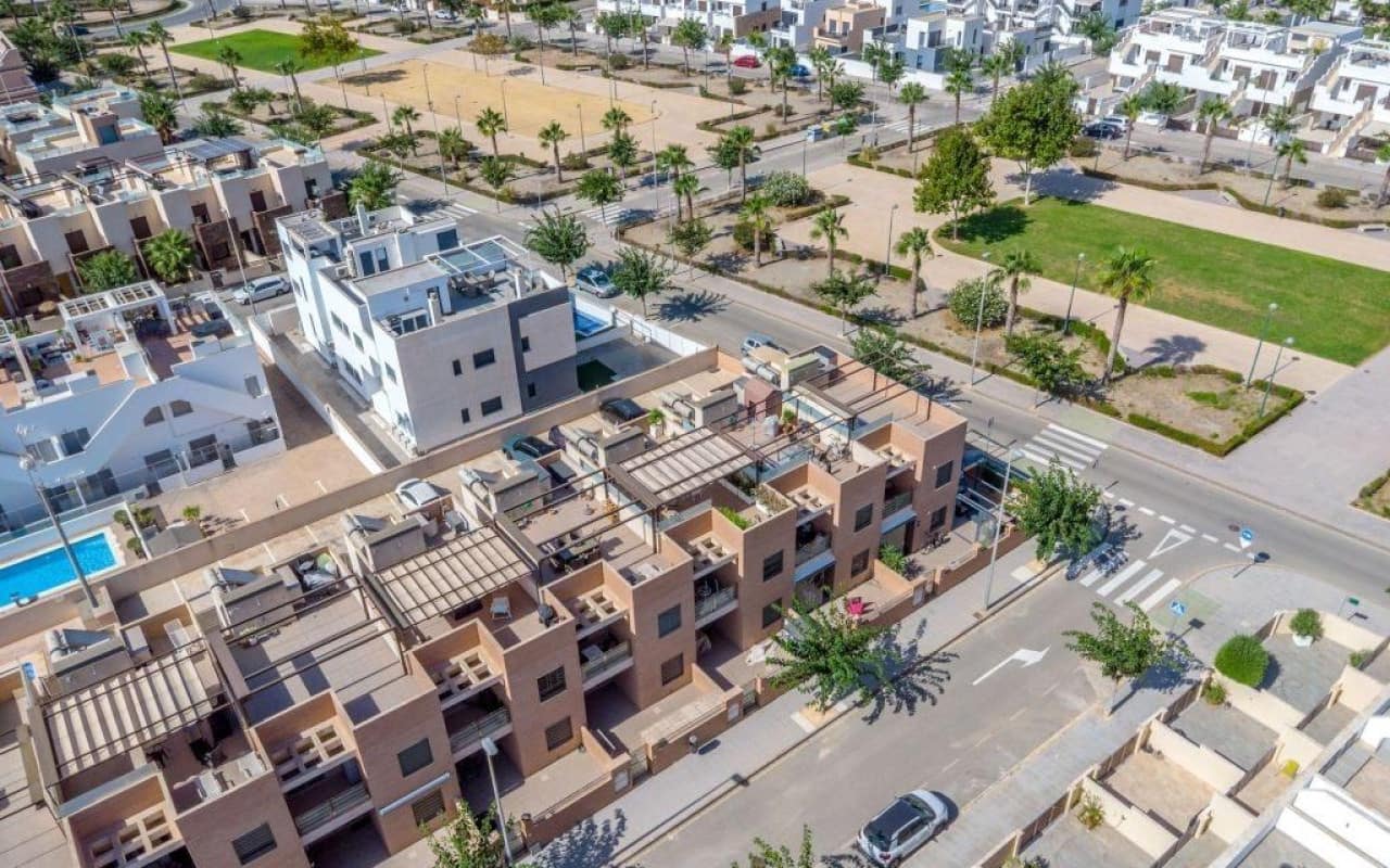 Ático de 2 habitaciones en Torre de la Horadada en venta con piscina garaje - 259.000 € (Ref: 10012472)