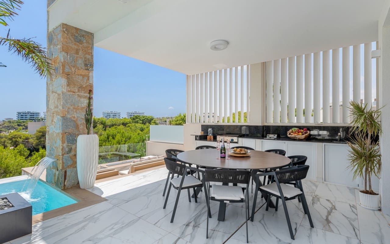 4 camera da letto Villa in vendita in Las Colinas Golf con piscina garage - 2.888.000 € (Rif: 10016663)