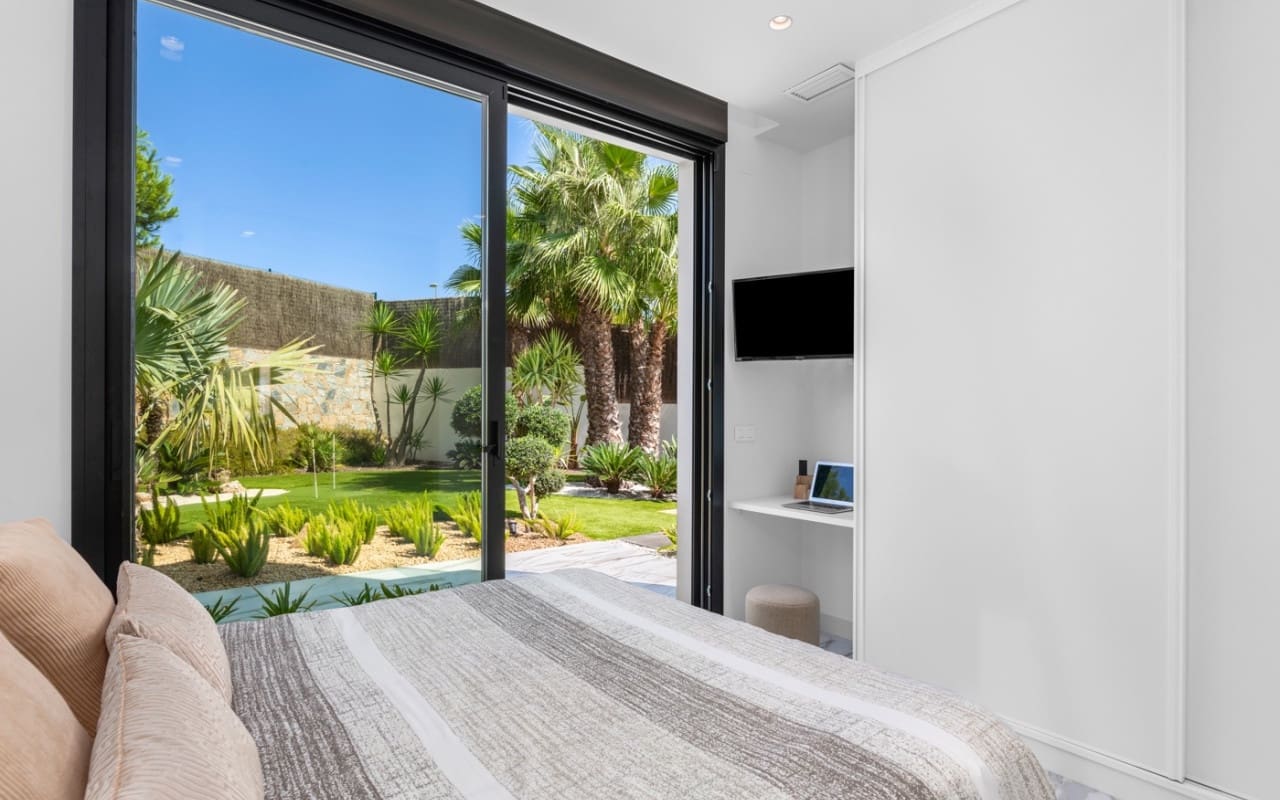 4 camera da letto Villa in vendita in Las Colinas Golf con piscina garage - 2.888.000 € (Rif: 10016663)