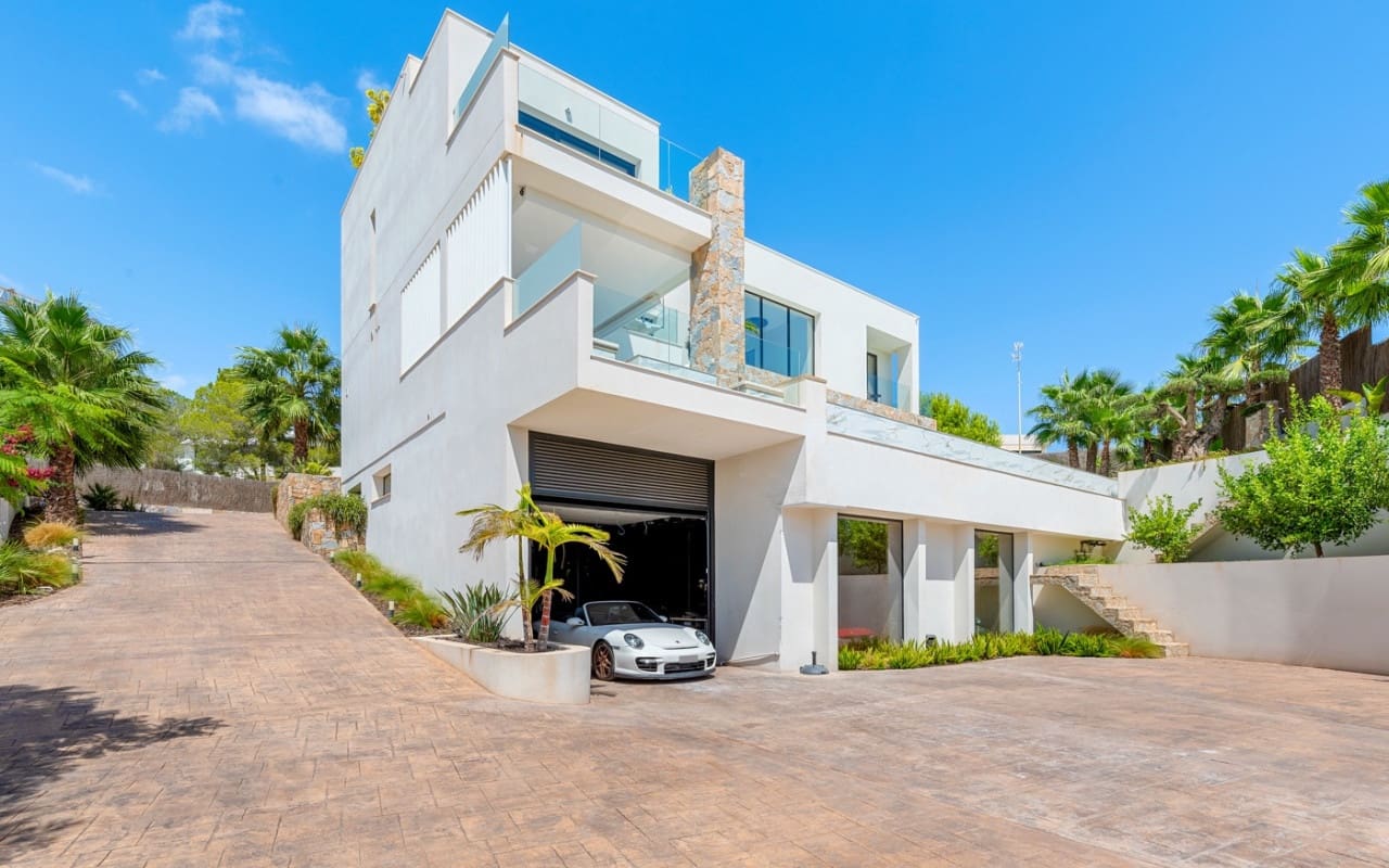 4 camera da letto Villa in vendita in Las Colinas Golf con piscina garage - 2.888.000 € (Rif: 10016663)