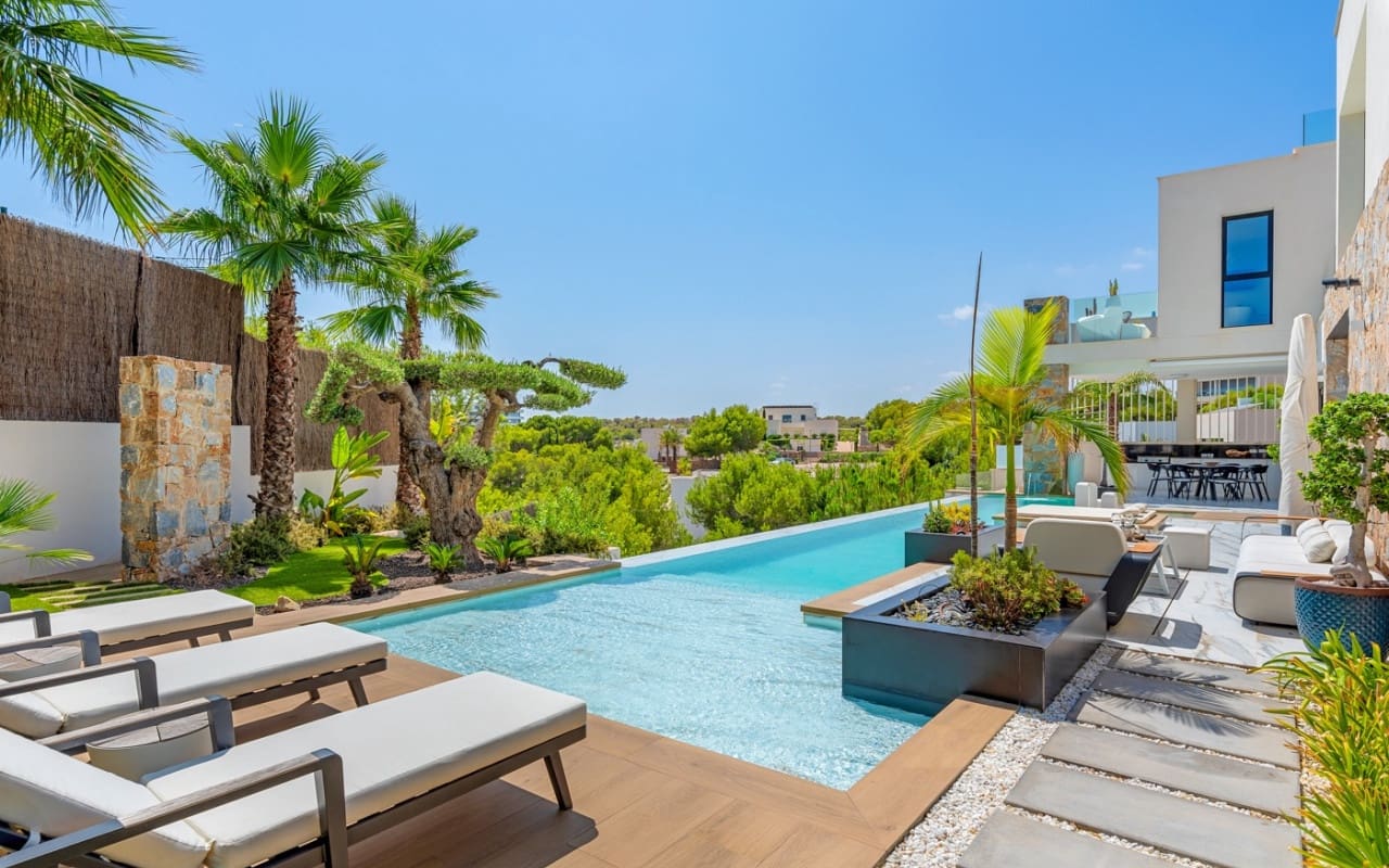 4 camera da letto Villa in vendita in Las Colinas Golf con piscina garage - 2.888.000 € (Rif: 10016663)