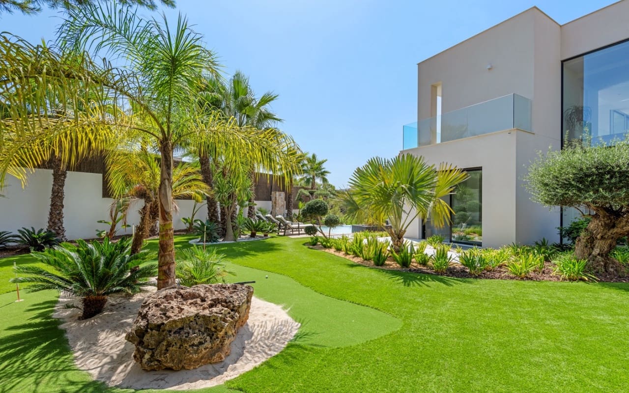 4 camera da letto Villa in vendita in Las Colinas Golf con piscina garage - 2.888.000 € (Rif: 10016663)