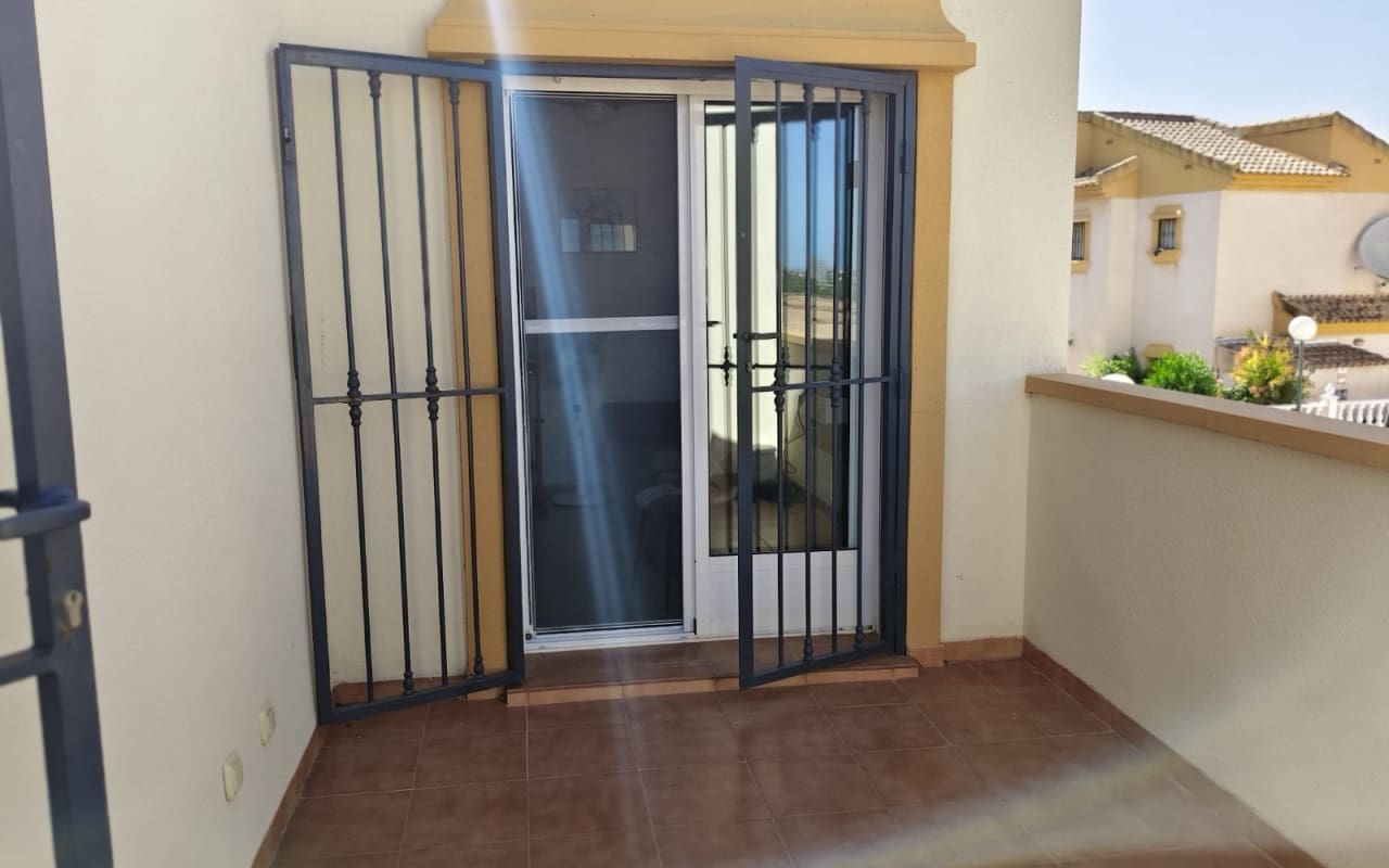 3 bedroom Villa for sale in Guardamar del Segura with pool garage - € 350,000 (Ref: 10016664)
