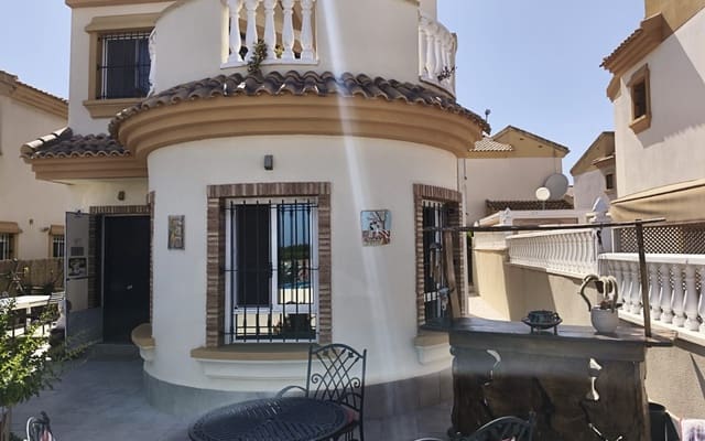 3 bedroom Villa for sale in Guardamar del Segura with pool garage - € 350,000 (Ref: 10016664)
