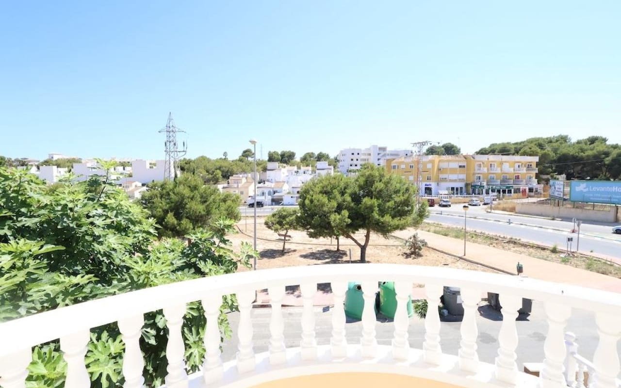 3 camera da letto Villa in vendita in Filipinas con piscina garage - 250.000 € (Rif: 10021342)