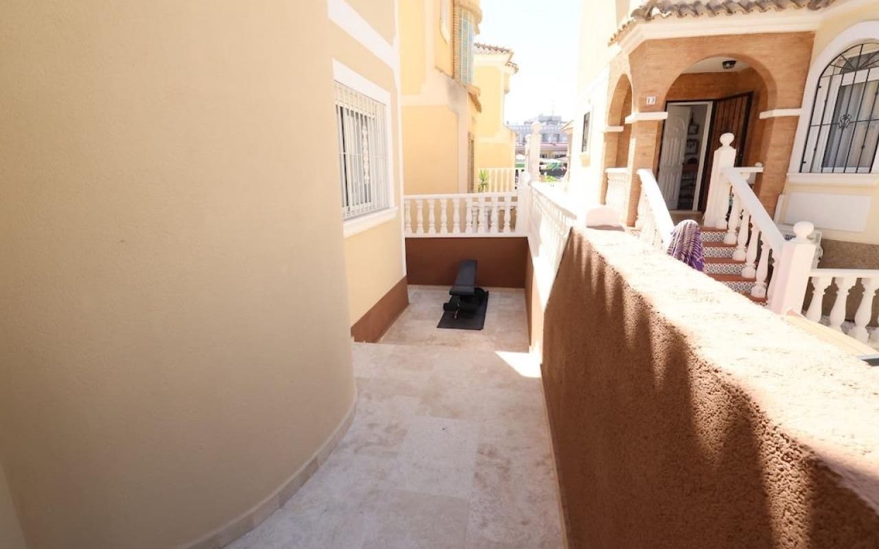 3 camera da letto Villa in vendita in Filipinas con piscina garage - 250.000 € (Rif: 10021342)