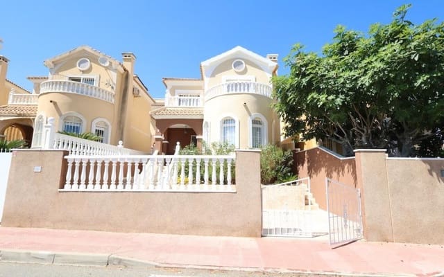 3 camera da letto Villa in vendita in Las Filipinas con piscina garage - 250.000 € (Rif: 10021342)