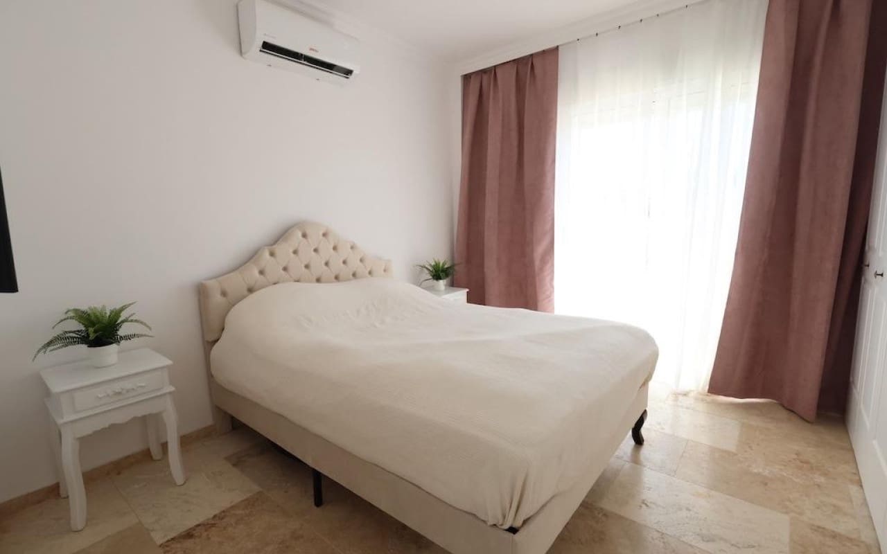 3 camera da letto Villa in vendita in Filipinas con piscina garage - 250.000 € (Rif: 10021342)