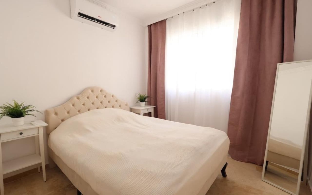 3 camera da letto Villa in vendita in Filipinas con piscina garage - 250.000 € (Rif: 10021342)