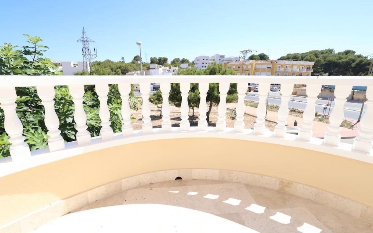 3 camera da letto Villa in vendita in Filipinas con piscina garage - 250.000 € (Rif: 10021342)