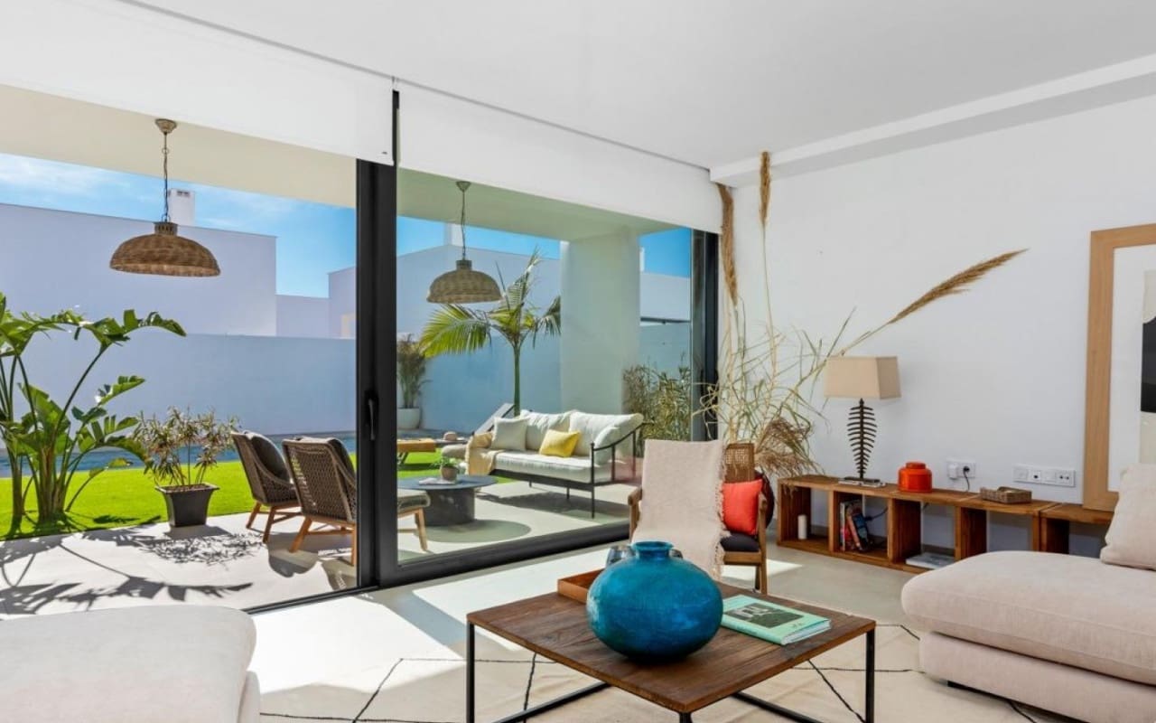 3 slaapkamer Villa te koop in Mar de Cristal met zwembad garage - € 549.000 (Ref: 10021343)