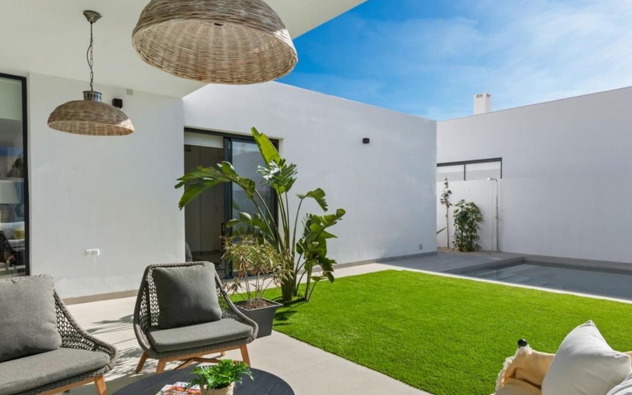 3 slaapkamer Villa te koop in Mar de Cristal met zwembad garage - € 549.000 (Ref: 10021343)