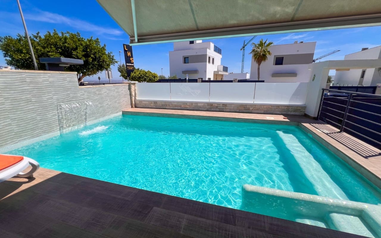 3 Zimmer Villa zu verkaufen in San Miguel de Salinas mit Pool Garage - 399.000 € (Ref: 10021345)