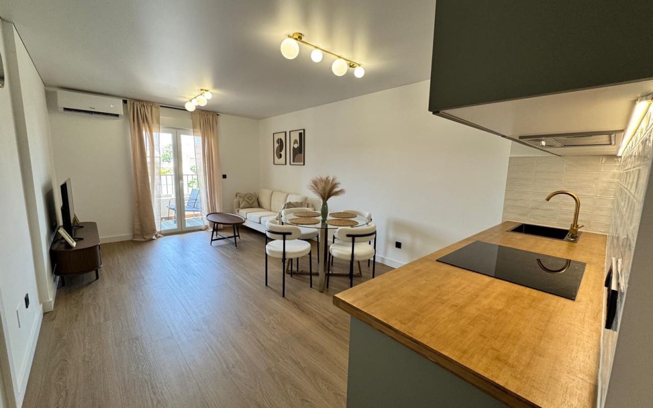 Garaje en Pilar de la Horadada en venta - 204.900 € (Ref: 10021346)