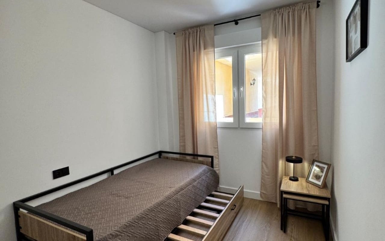 Garaje en Pilar de la Horadada en venta - 204.900 € (Ref: 10021346)