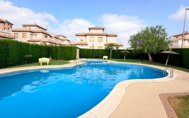 2 camera da letto Villa in vendita in Cabo Roig, Orihuela con piscina garage - 239.000 € (Rif: 10021347)