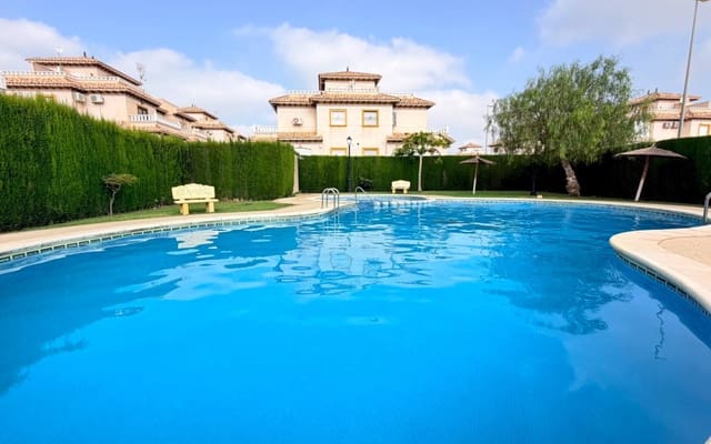 2 camera da letto Villa in vendita in Cabo Roig, Orihuela con piscina garage - 239.000 € (Rif: 10021347)
