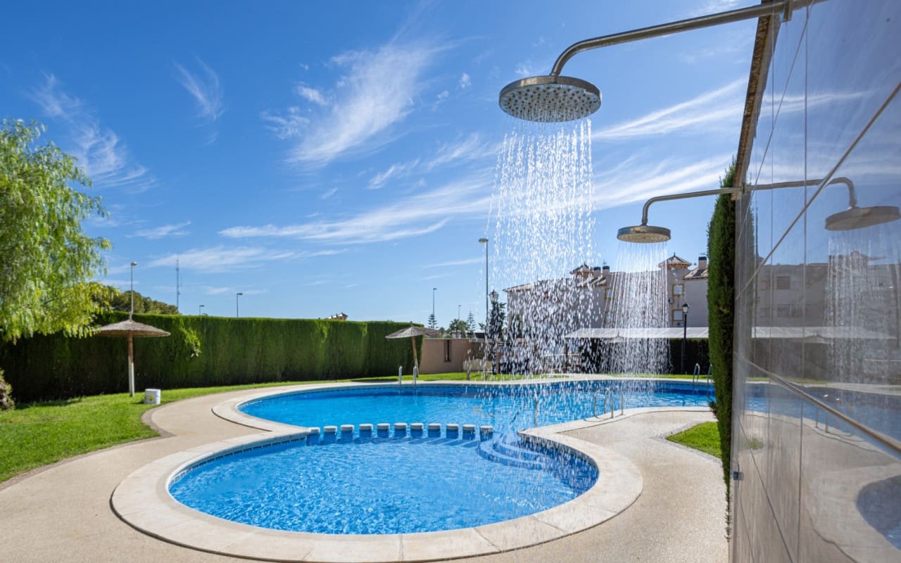 2 camera da letto Villa in vendita in Cabo Roig con piscina garage - 239.000 € (Rif: 10021347)
