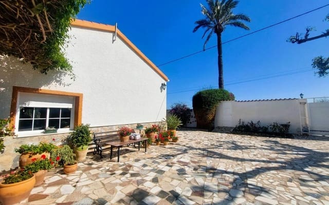 5 makuuhuone Maalaistalo myytävänä paikassa La Marina, Elche / Elx mukana 
autotalli - 539 000 € (Ref: 10021354)